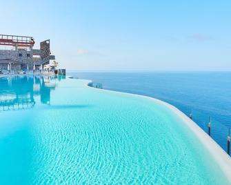 غلوريا بالاس أمادوريس ثالاسو آند هوتيل - بورتوريكو - حوض السباحة