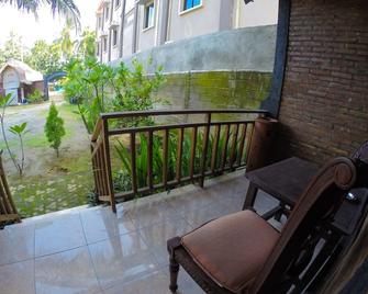 Warungku In Home Stay Senggigi - Senggigi - Balcony