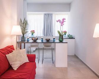 Le Residenze di Don Nino (Suites & Apartments) - Lecce - Salon