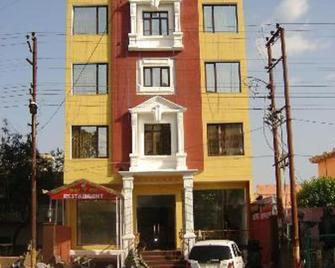 Hotel Landmark-Haridwar - Haridwar - Edificio