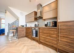 Station Lofts by Ty SA - Cardiff - Kitchen