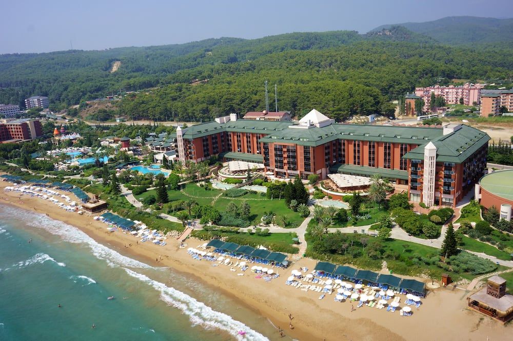 Aqi Pegasos Resort - אלניה