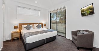Fawkner Executive Suites & Serviced Apartments - Melbourne - Living room