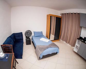 Cozy studio 30 seconds from Bosque and everything you need within a 2-minute walk! - Valinhos - Habitación