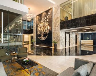 Grand Swiss-Belhotel Darmo - Surabaya - Ingresso