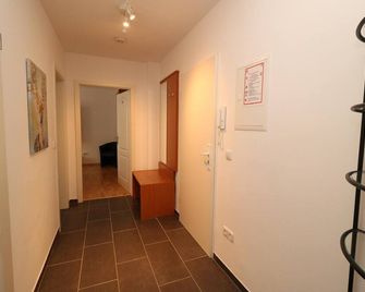 Apartment in Essen Near Messe Essen - Essen - Hallway