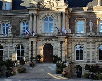 Campanile Amiens - Glisy - Glisy - Edificio