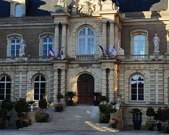 Campanile Amiens - Glisy - Glisy - Gebouw