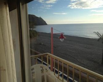 Miramar Playa Hostal - Carboneras - Balkon