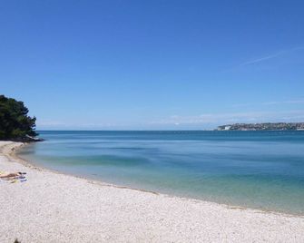 Accommodation in Barboj-Umag, your holiday in the countryside, 5 min from the sea, terrace - Valica - Praia