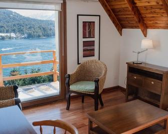 Hotel Amancay - Bariloche - Wohnzimmer