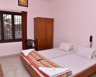 R.M Guest House - Pondicherry - Habitación