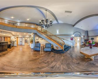 Clarion Hotel By Humboldt Bay - Eureka - Reception