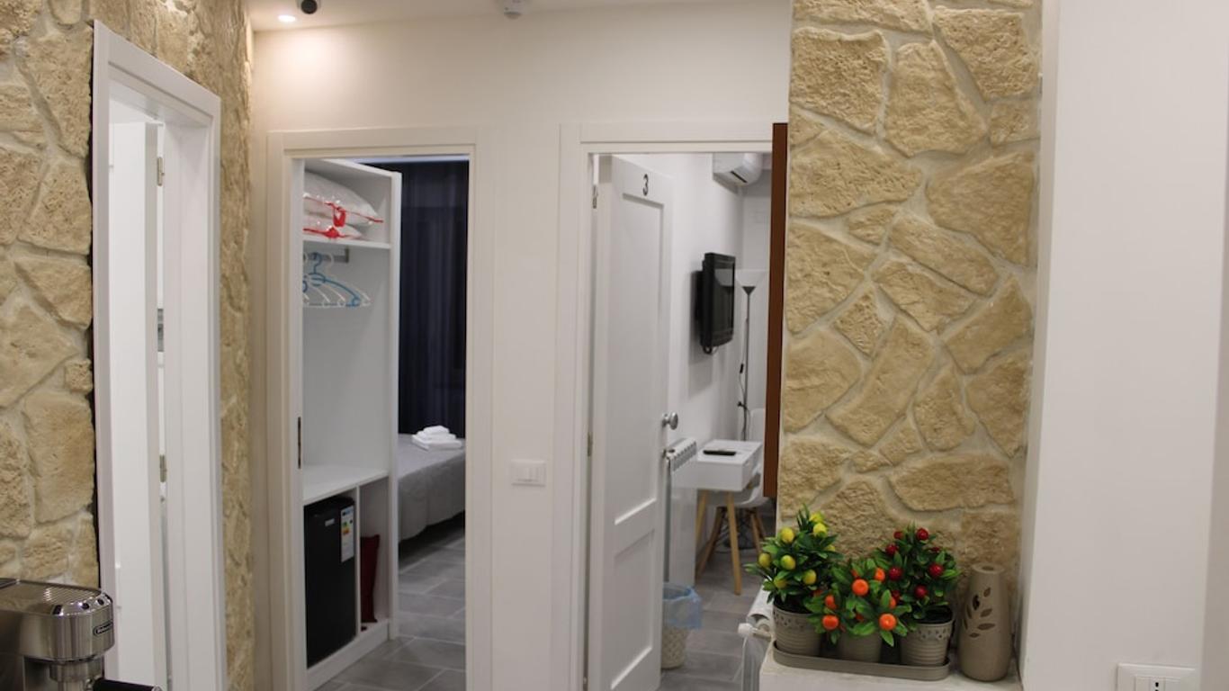 Ri.Mo's Rent Room