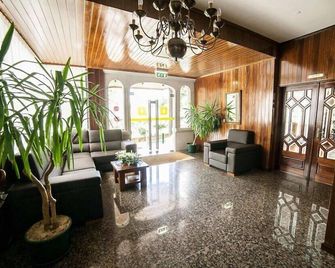 Hotel Estalagem Turismo - Bragança - Salónek