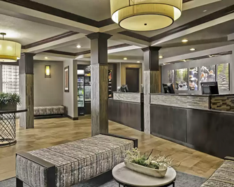 Branson Hillside Hotel - Branson - Lobby