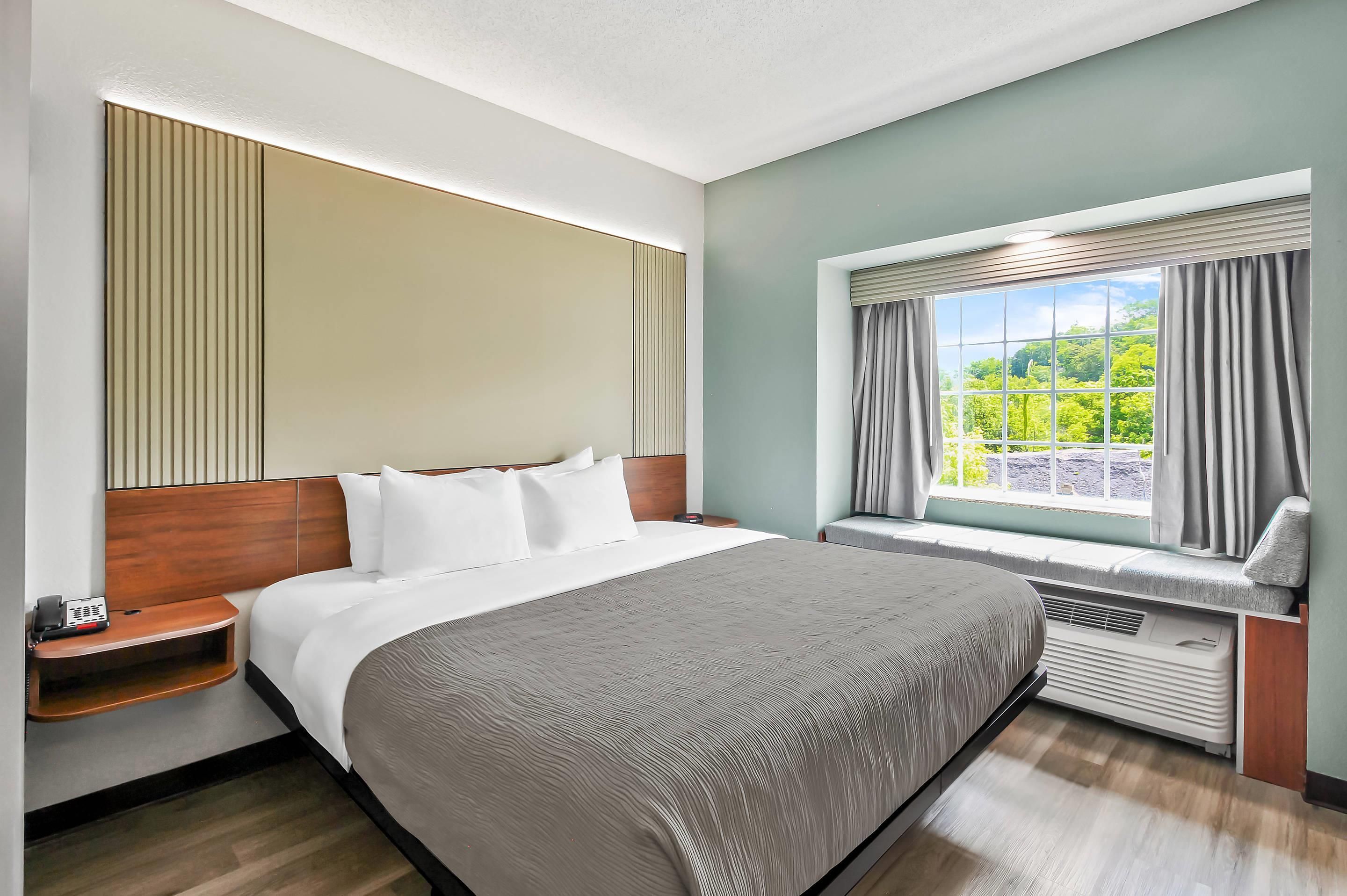 Quality Inn and Suites - Washington - Schlafzimmer