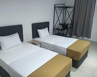 Fresh Hotel Bercham - Ipoh - Bedroom