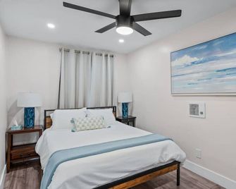 1br+1ba | Cozy, Central | Laundry+free Parking - São Diego - Quarto
