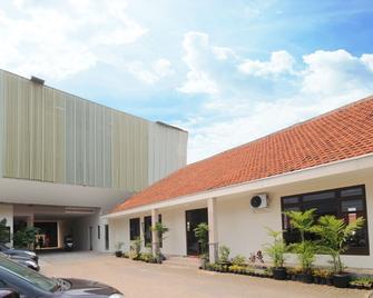 Airy Kebayoran Lama Seha 6 Jakarta - Jakarta - Building