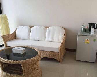 Baancivilize Resort - Khanom - Wohnzimmer