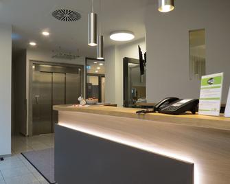 Hotel Neuthor - Ulm - Front desk