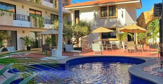 Hotel Santa Fe Los Cabos by Villa Group - Cabo San Lucas - Pool