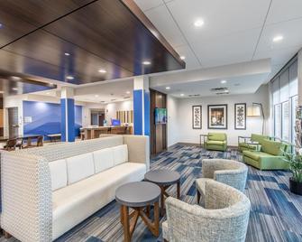 Holiday Inn Express & Suites Milledgeville - Milledgeville - Lounge