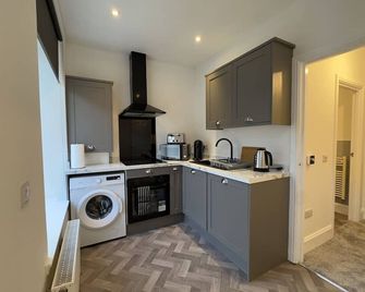 Willowcrest - Airdrie - Kitchen