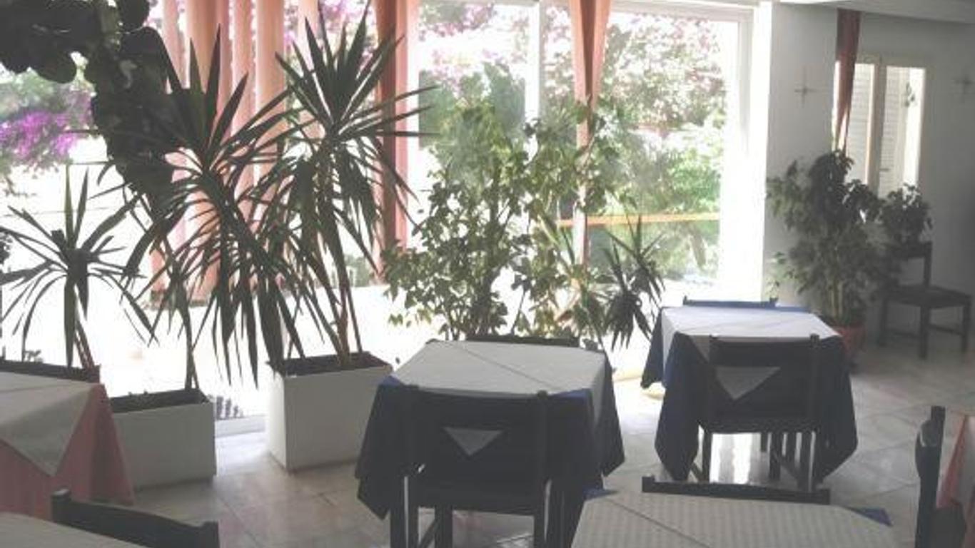 Moschos Hotel