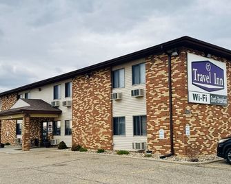 Travel Inn Watertown - Watertown - Building
