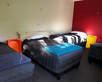 Stewart Island Backpackers - Halfmoon Bay - Kamar Tidur