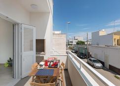 Dodger House by BarbarHouse - Porto Cesareo - Balkon