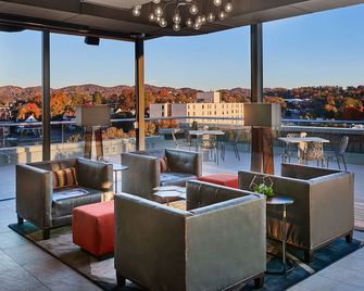 The Bristol Hotel - Bristol - Salónek