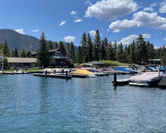 Tahoe Woods #304: Stateline Gondola Modern - South Lake Tahoe - Vista del exterior