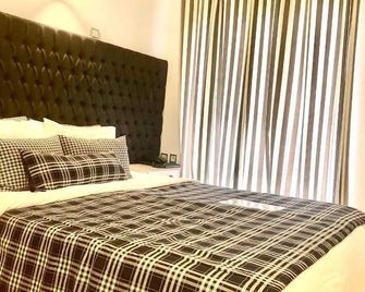 Andromeda Boutique Hotel - Kastoria - Slaapkamer