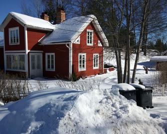 Dream holiday house for up to 10 people fishing in Lönneberga on the river Vimmerby Katthult - Lönneberga