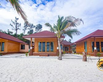 Zodiac Seesun Resort - Ko Lipe - Building