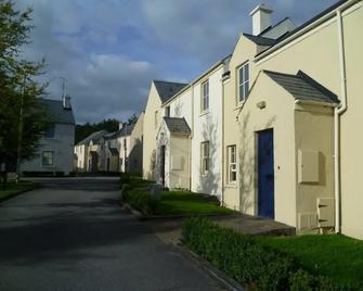 Bunratty Castle Gardens Home - Bunratty