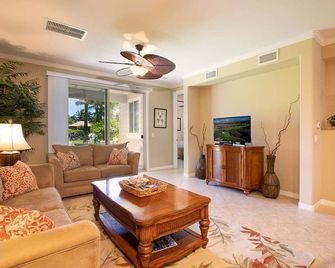 Serene Resort Living - Ground Floor - Private Beach Club Access - Vrkcv - Waimea (Big Island) - Living room
