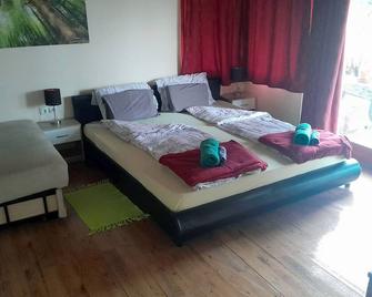 Fairytale Wooden house by Ljubljana - Grosuplje - Habitación