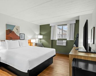 Spark by Hilton Portland Airport Maine Mall - South Portland - Bedroom