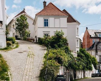 Dinbnb Apartments I Cobblestone Streets 350m from Bryggen & Fløybanen - Bergen - Outdoor view