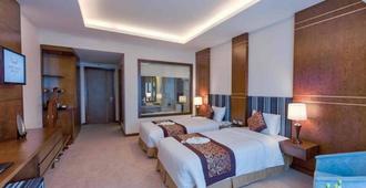 Muong Thanh Luxury Buon Ma Thuot Hotel - Buon Ma Thuot - Bedroom