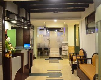 Select Residency - Kozhikode - Front desk