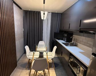 Bgc Condotel at The Residences-Bcct - Manila - Kitchen