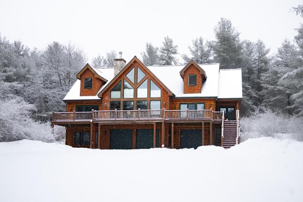 Exclusive Torch Lake Getaway 9435