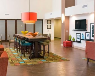 Hampton Inn & Suites by Hilton Dallas/Frisco North-Fieldhouse USA - Frisco - Spisestue