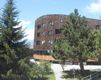 Alloggio Privato In Residence Plein Soleil Pila - Pila - Edificio