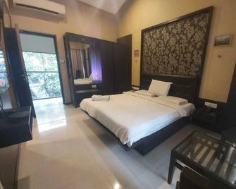 Purohit Holiday Resort - Lonavala - Bedroom
